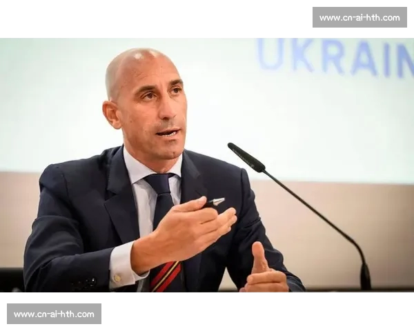 西足协强硬表态：拉波尔特若想参加世界杯必须离开沙特