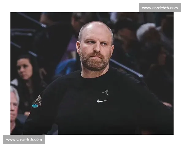 历史性突破!尼克斯瞄准南卡三冠教头,NBA 或迎首位女主帅 历史性突破!尼克斯瞄准南卡三冠教头,NBA 或迎首位女主帅